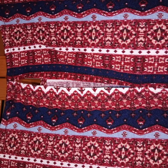Eliana 3XL Red and Blue Patterned Top - Picture 3 of 6